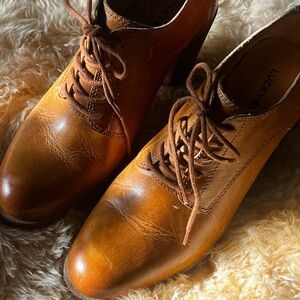 Lucky Brand Brown Tie Up Leather Oxford Boots With Block Heel